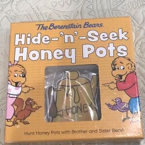 Berenstain Bears Hide-'n'-Seek Honey Pots Game sealed